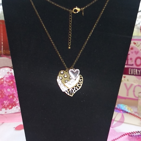 ❣️ SALE 5-HEART AEO pendant - Picture 4 of 4